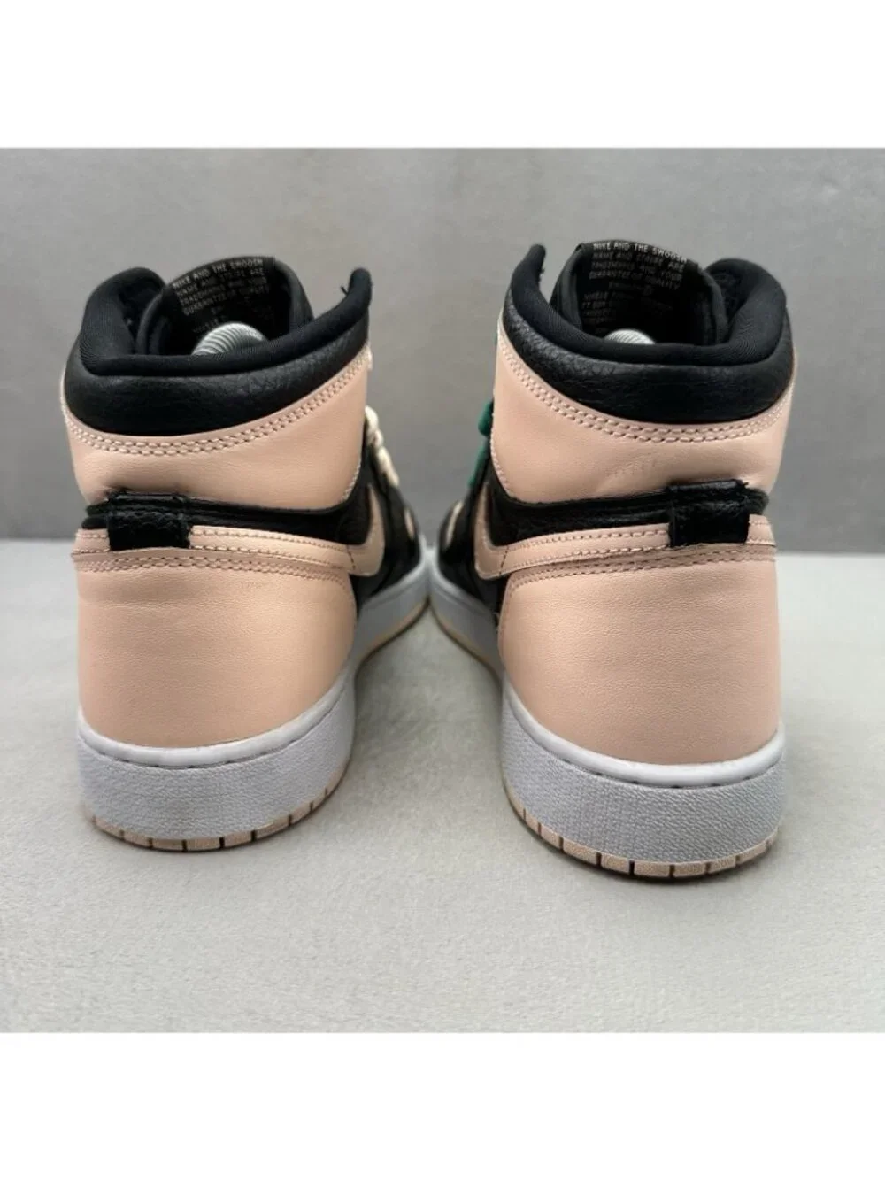 Womens 8.5 / 7Y Nike Air Jordan 1‎ Retro High (GS) Black / Crimson Tint Sneakers